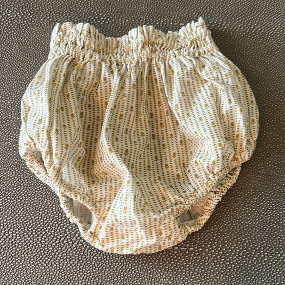 Soor Ploom Chamomile Lottie’s Stylish Cream and Gold Baby Bloomers. 2Y